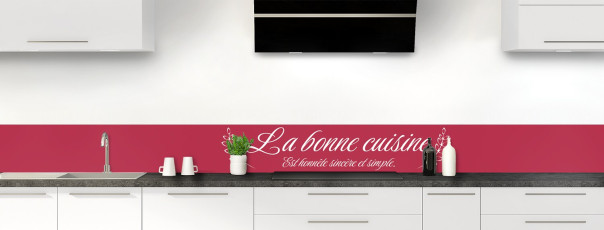 Crédence de cuisine La cuisine est un art couleur Rose grenade frise