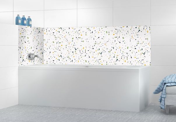 Crédence de baignoire en terrazzo au design original pour déco de salle de bain personnalisée sur mesure