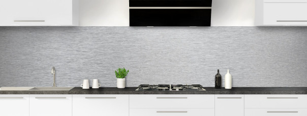 Crédence de cuisine moderne et élégante, aspect Inox sans traces de doigts, facile à découper, poser et entretenir, idéale pour rénover votre cuisine et masquer un ancien revêtement.