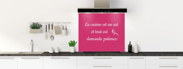 Crédence de cuisine Citation  couleur Saphir rose fond de hotte