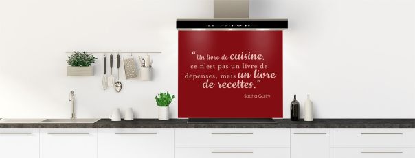 Crédence de cuisine Livre de recettes couleur Rouge grenat fond de hotte