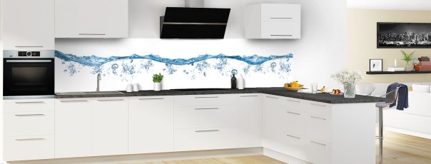 Crédence de cuisine Water Splash Bleu panoramique en perspective